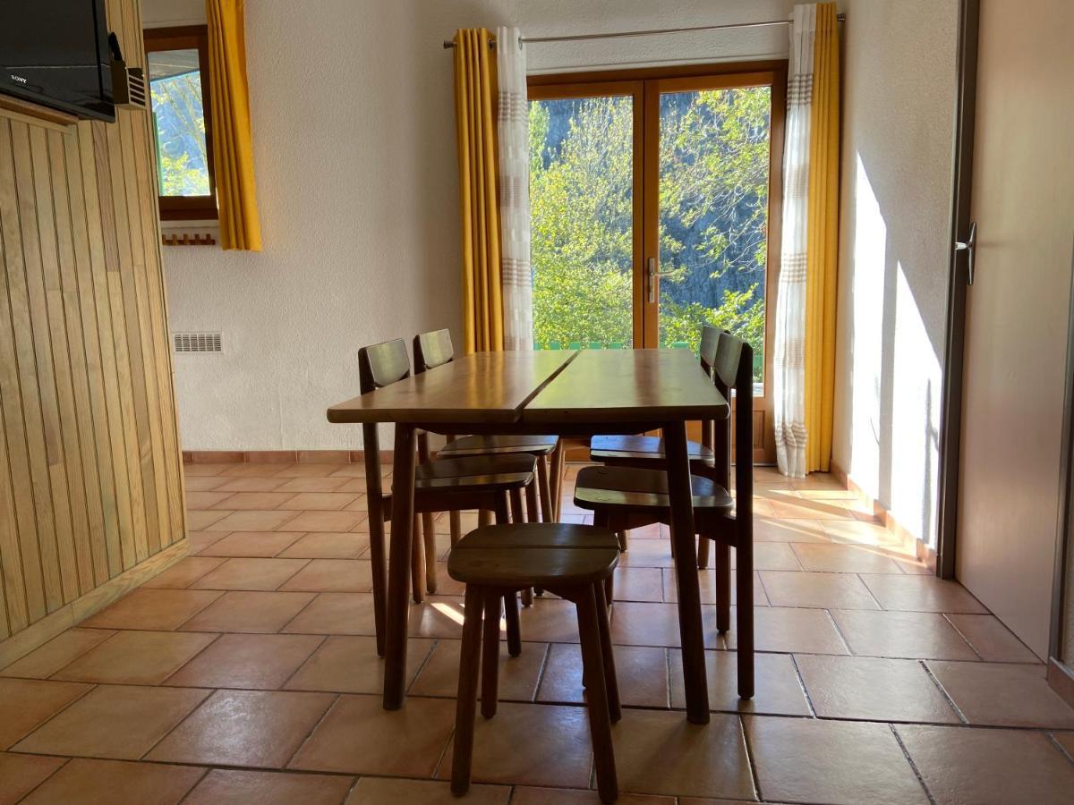 Village Vacances Du Camboussel Brassac  エクステリア 写真
